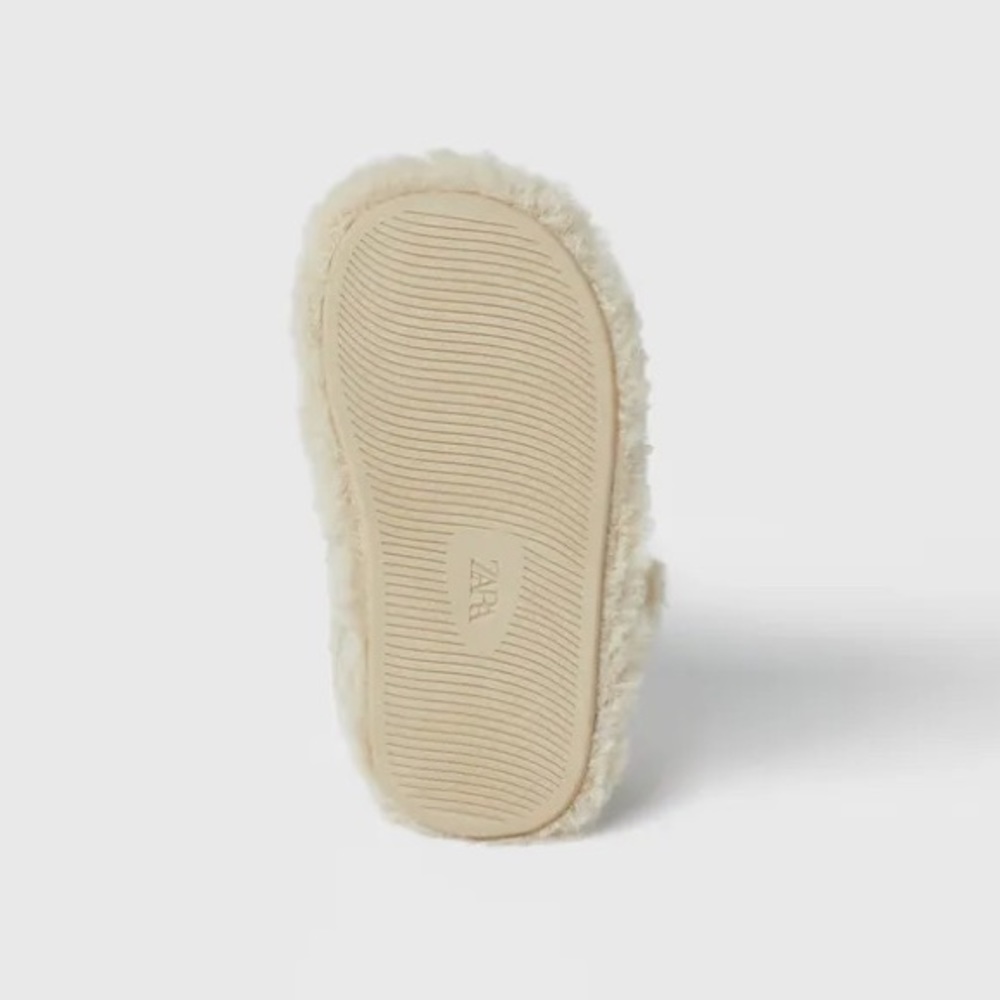 NWT Zara toddler kids / girls faux fur peep toe strap sandals / slides off white - Picture 4 of 5